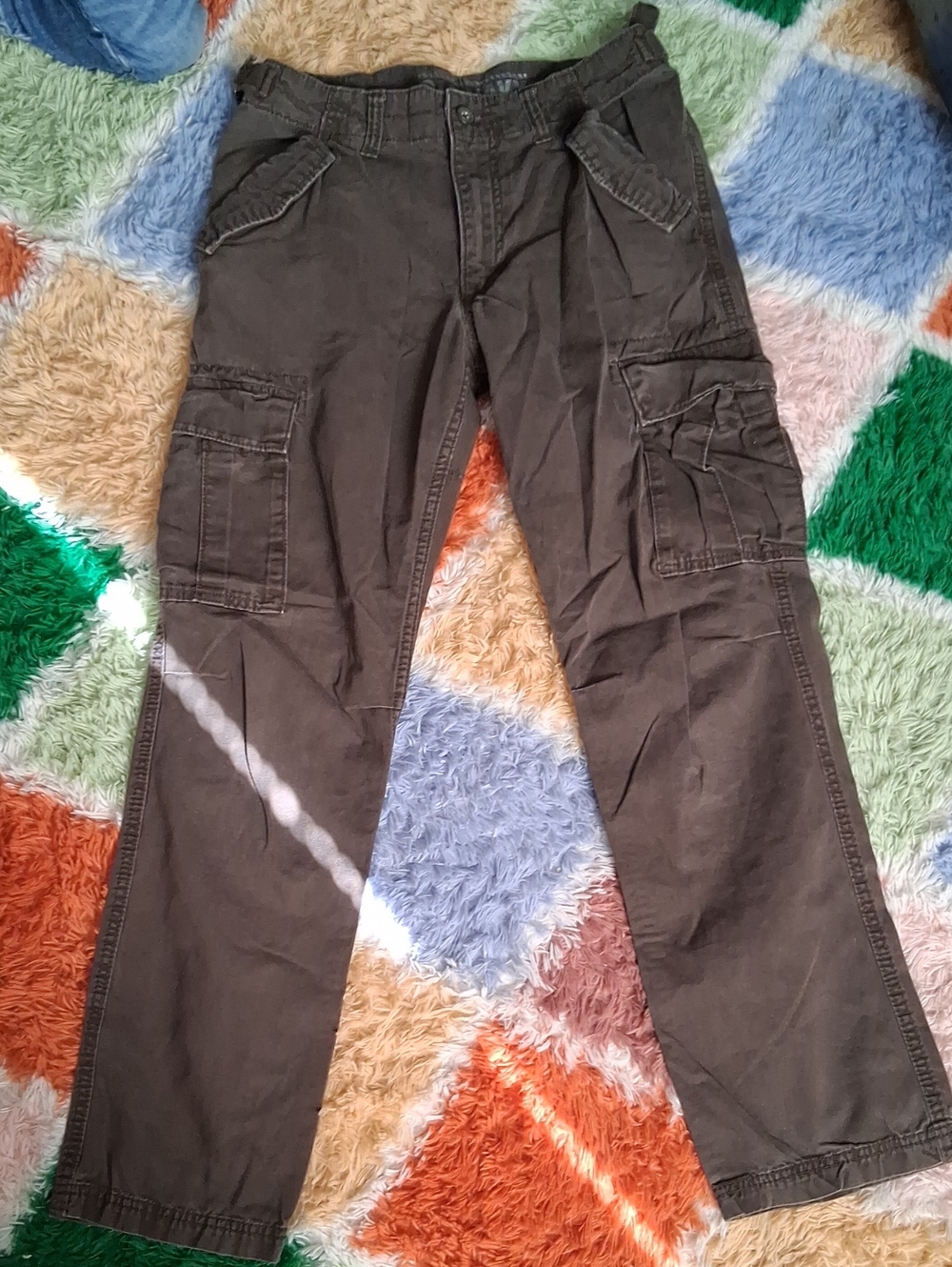 Old Navy Men's Cargo Pants in Olive Green